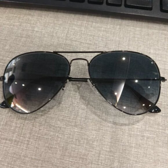 Ray-Ban Aviator Classic RB3025 - Picture 5 of 7